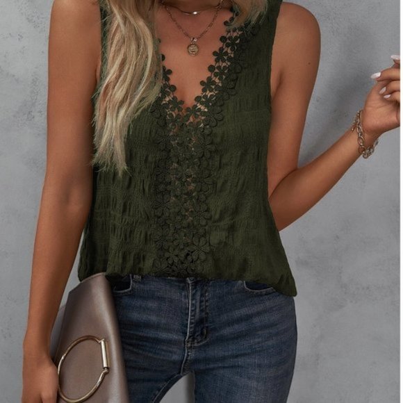 Boho Flower Lace Insert Blouse - Picture 3 of 6